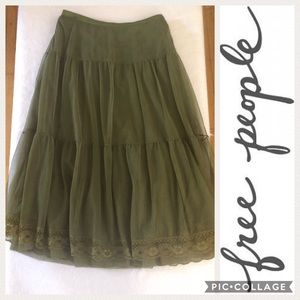 ✨Free People Green Midi Skirt✨